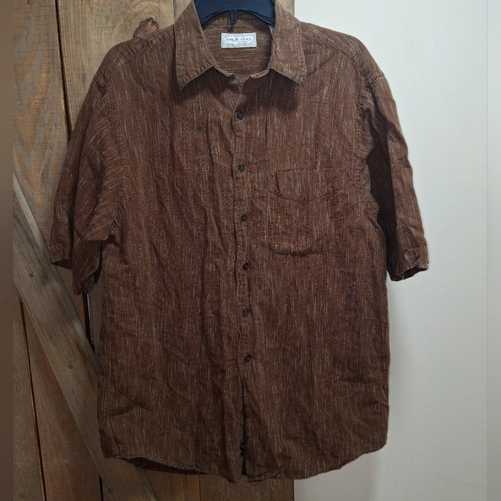 A Murano men's short sleeve linen and cotton blend shirt in a size medium. EUC